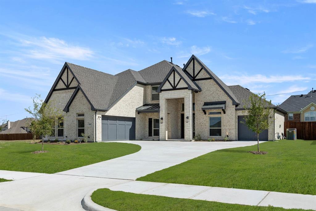 1818 Whisperwood Way