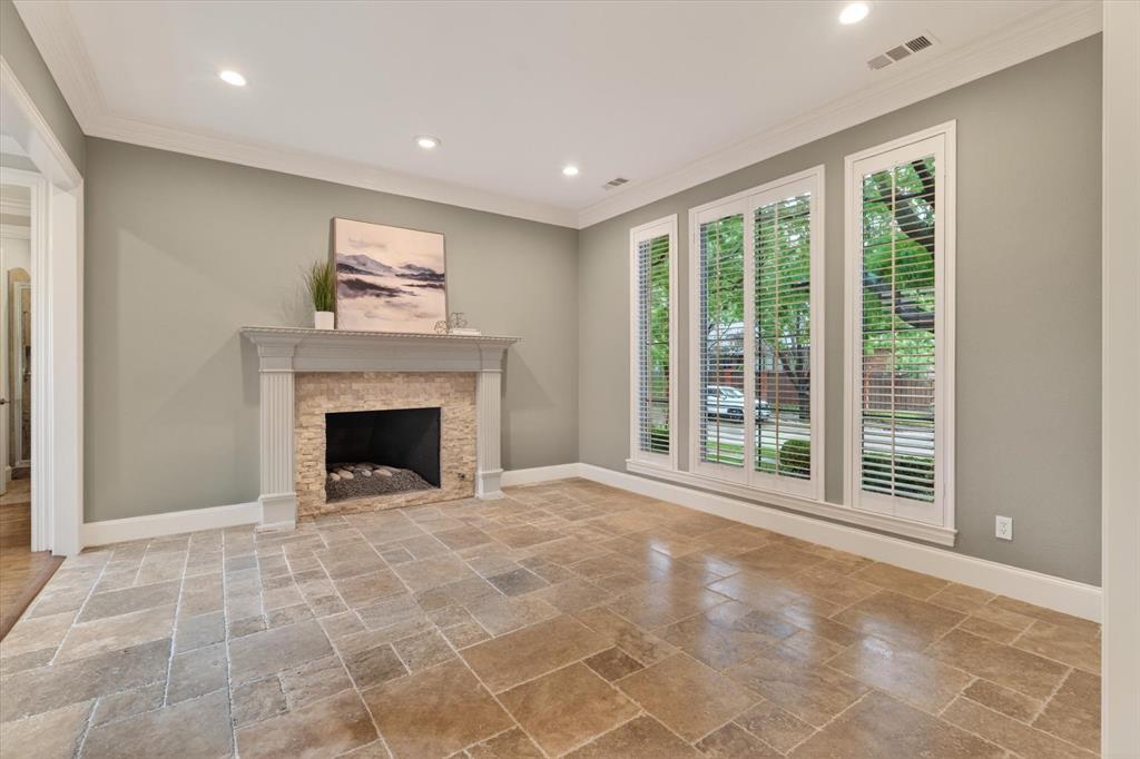 4028 Oakmeadow Drive