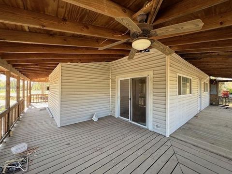 A home in Pecan Gap