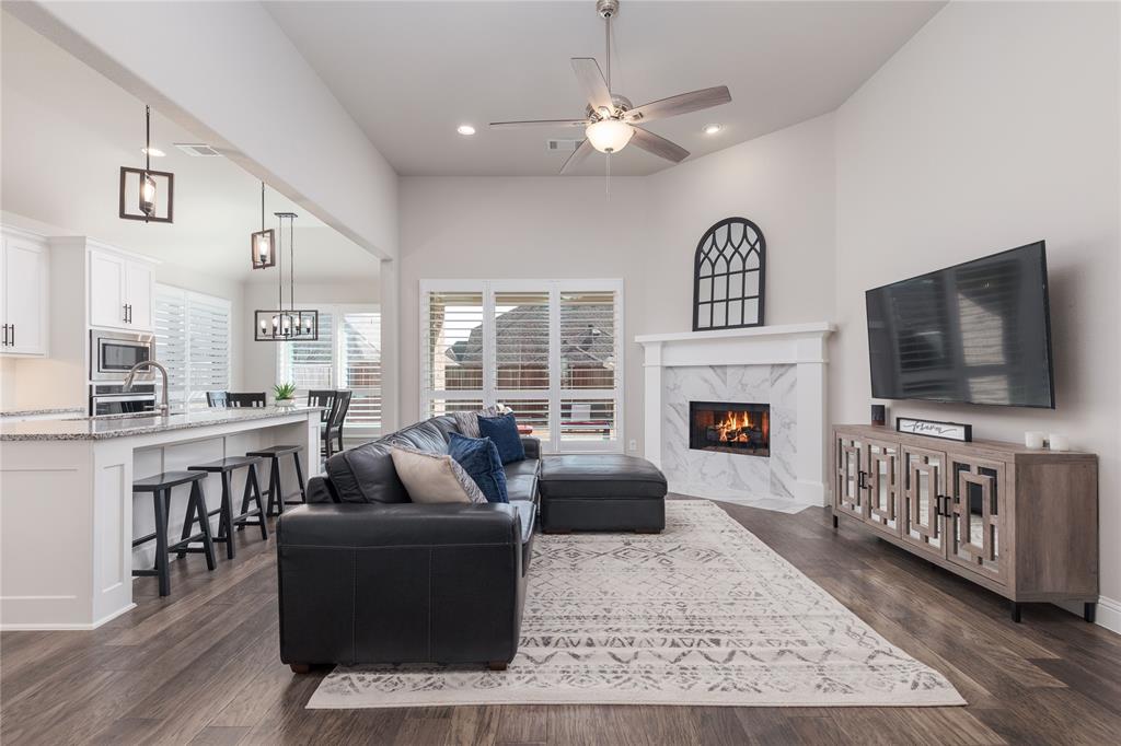 1517 Bird Cherry Lane