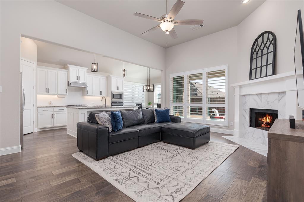 1517 Bird Cherry Lane