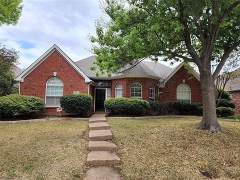 Photo of 9720 Windy Hollow Drive, Irving, TX 75063 (MLS # 21243857)