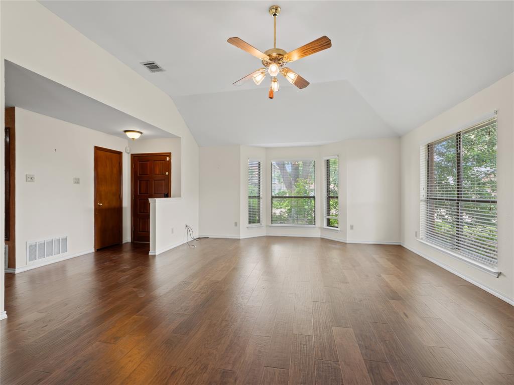 4804 Peach Tree Lane