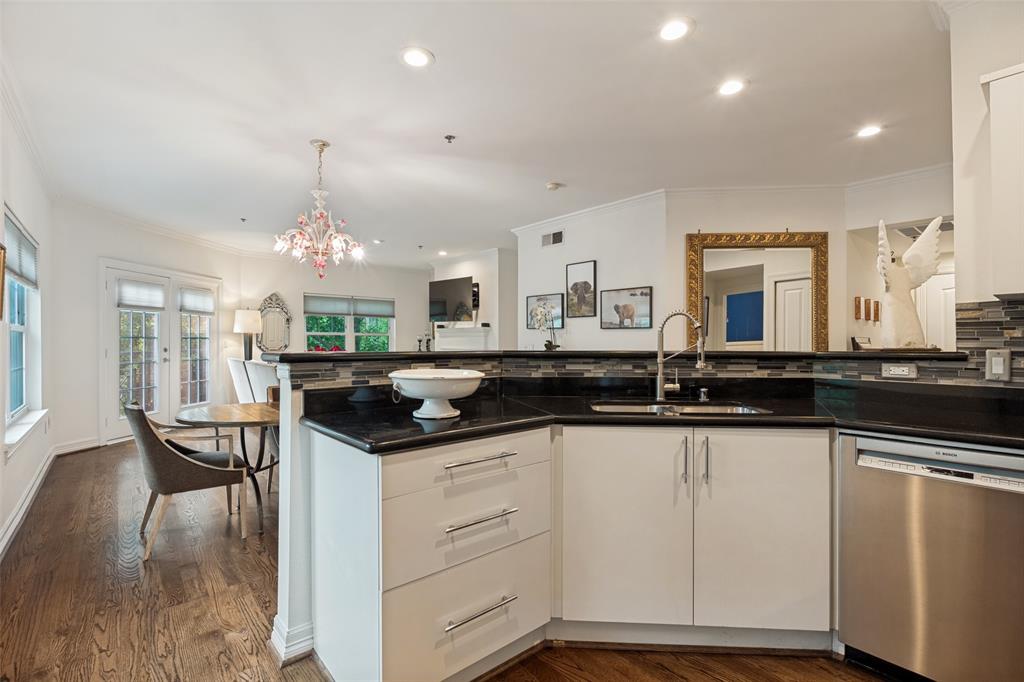 Wyndmere Condos - Residential