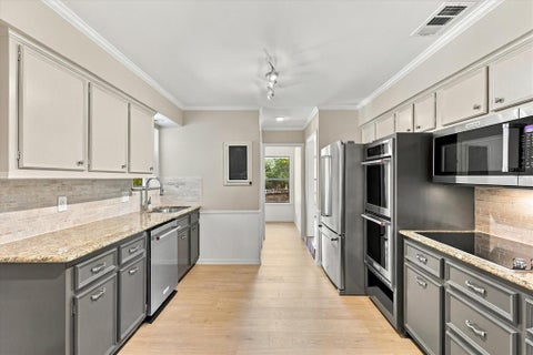 Tiny photo for 2811 Reedcroft Drive, Farmers Branch, TX 75234 (MLS # 21396521)