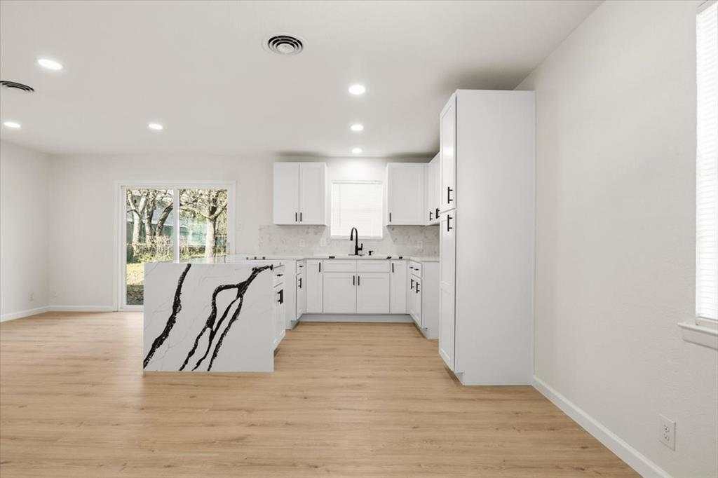 Oakridge Haltom City - Residential