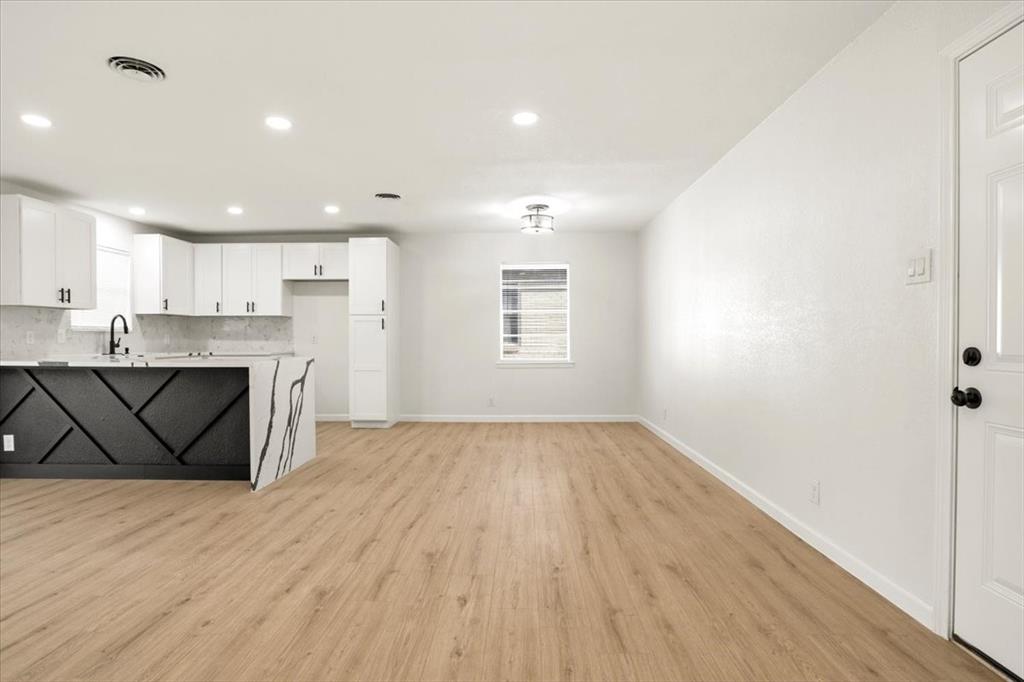 Oakridge Haltom City - Residential