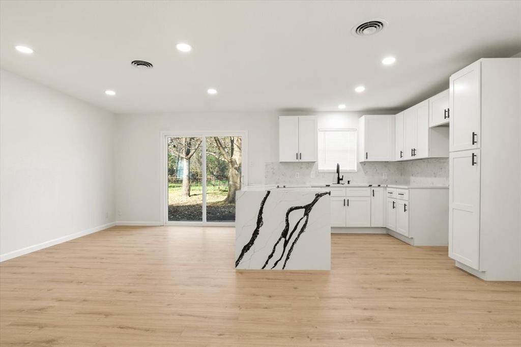 Oakridge Haltom City - Residential