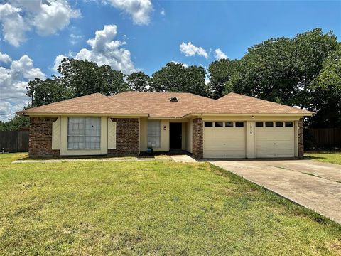 A home in Benbrook