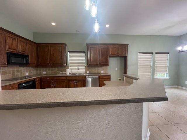 Home Town NRH West - Residential Lease