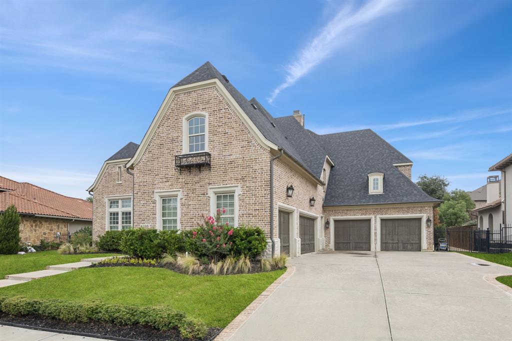 4356 Longwood Drive