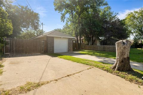 A home in Cleburne