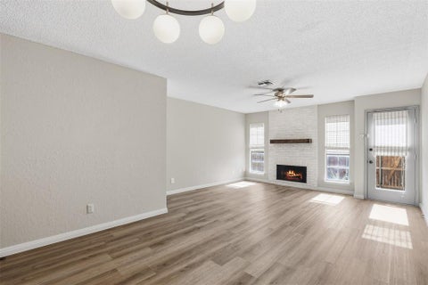 Photo of 7429 Kingswood Drive, Fort Worth, TX 76133 (MLS # 21330661)