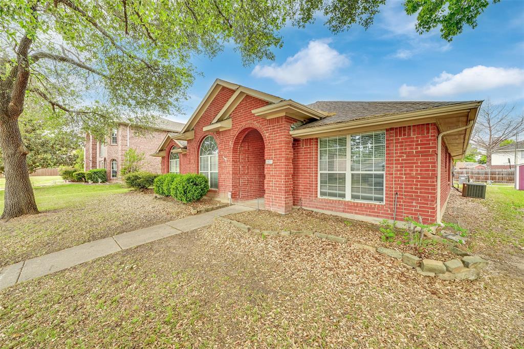 1021 Mark Twain Drive