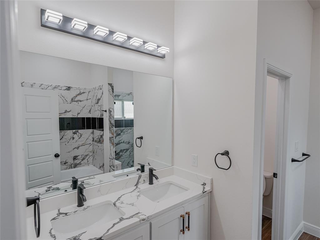 R Hunnicutts - Residential