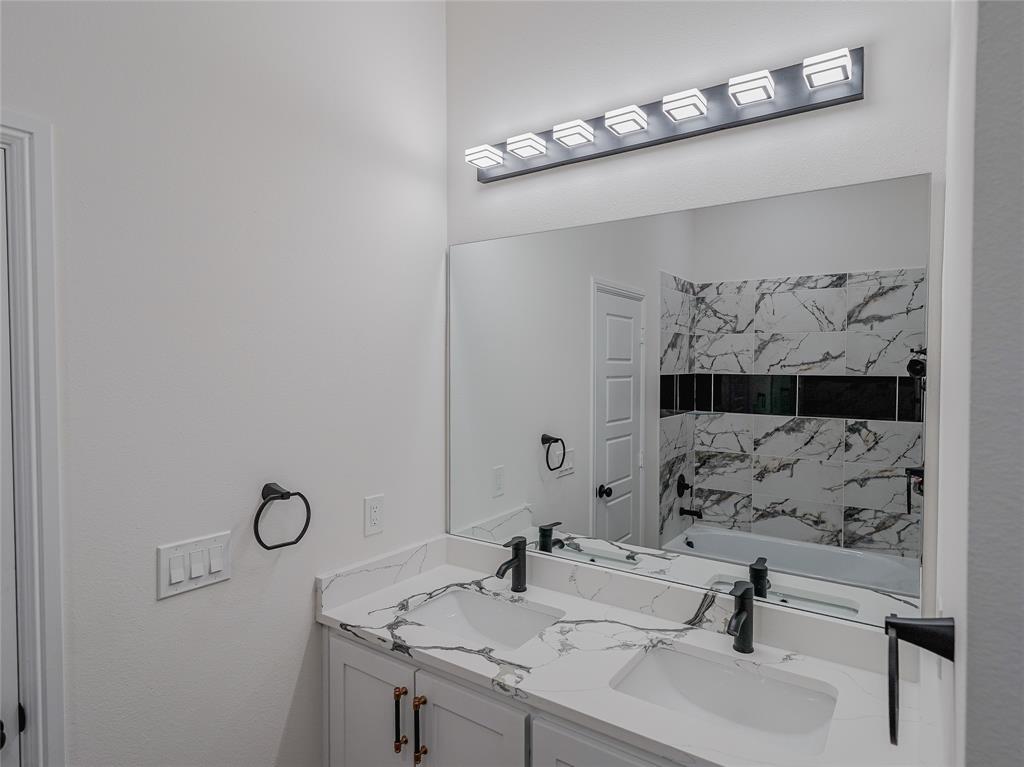 R Hunnicutts - Residential