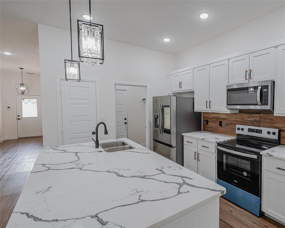 R Hunnicutts - Residential