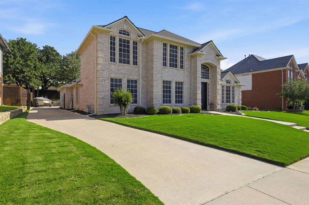 1117 Crestview Drive