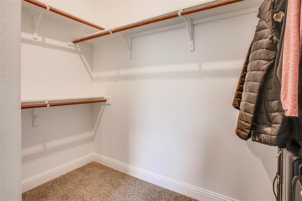 Valencia On The Lake Ph 1 - Residential