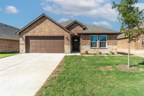 Photo of 7502 Grant Lane, Greenville, TX 75402 (MLS # 21196104)