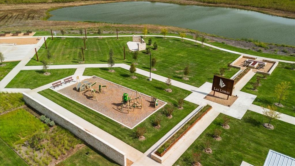 Las Lomas - Residential