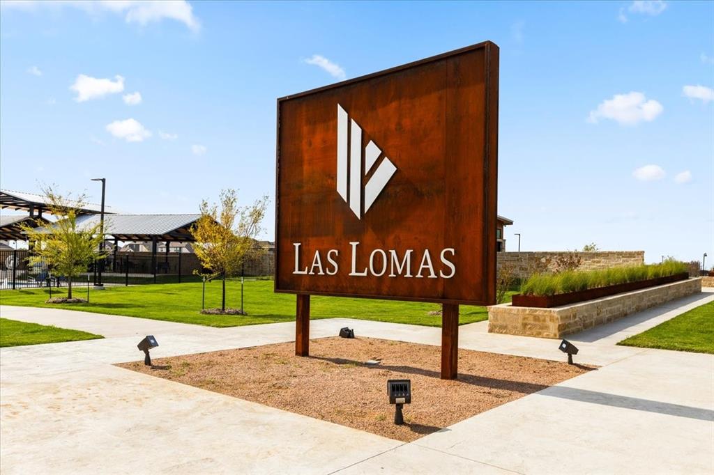 Las Lomas - Residential