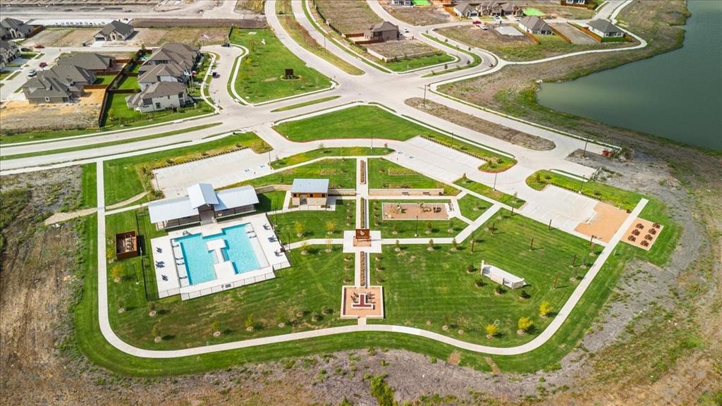 Las Lomas - Residential