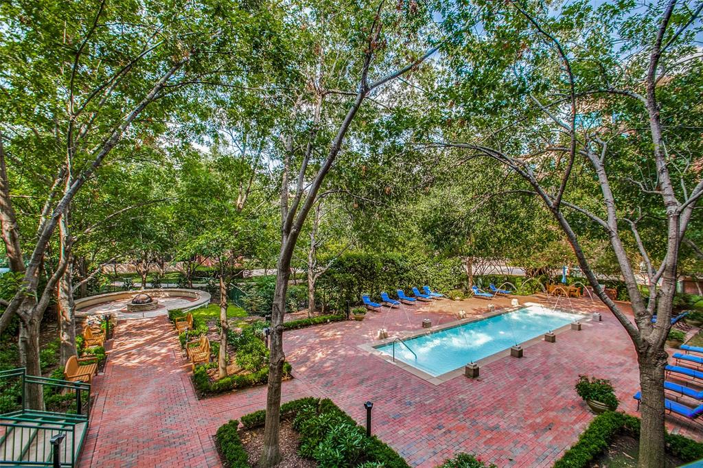 Aventura Condos - Residential