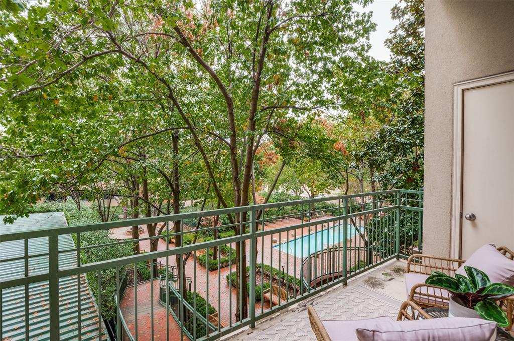 Aventura Condos - Residential