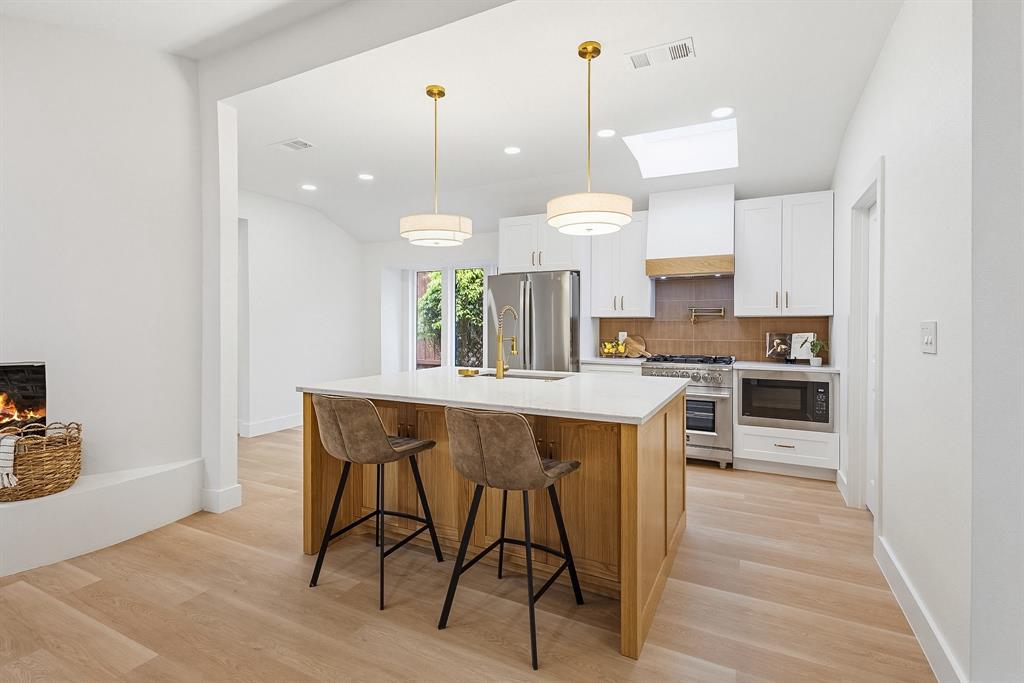 7220 Canongate Drive