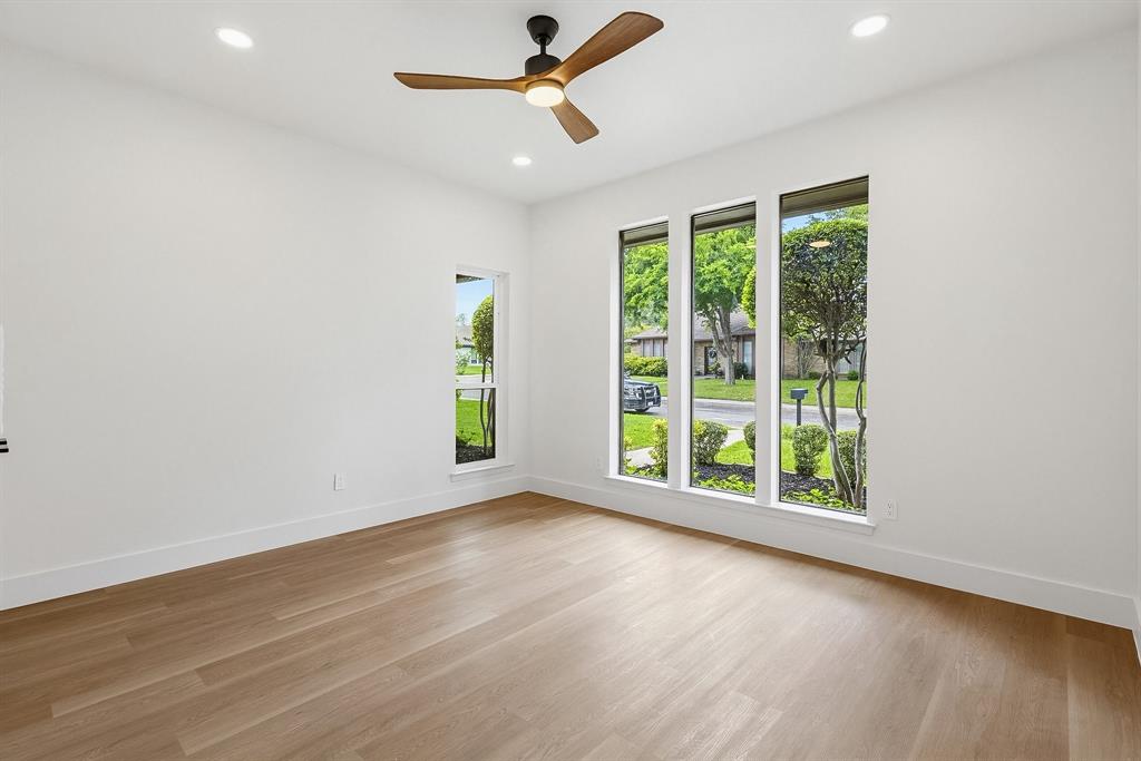 HILLCREST MANOR 1ST SEC - Residential
