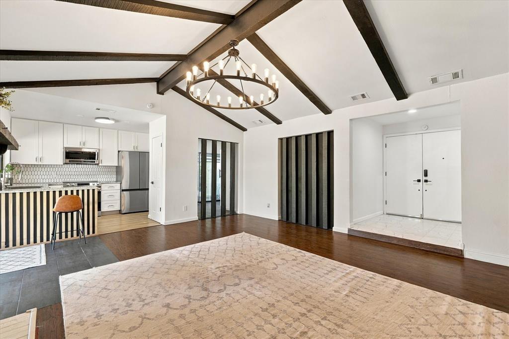 3 Eastlane Place