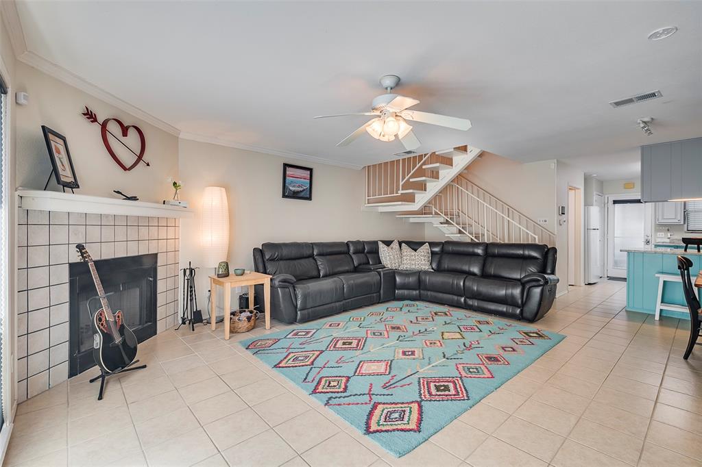 De Cordova, Texas 76049, United States, 2 Bedrooms Bedrooms, ,3 BathroomsBathrooms,Residential,Pending,83404