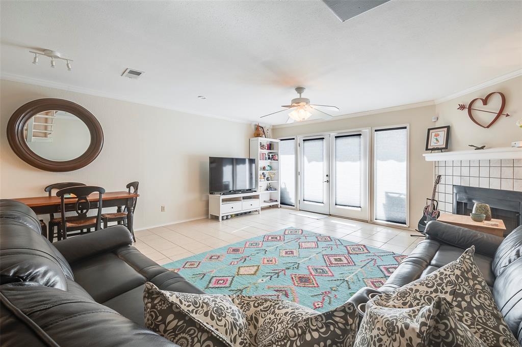 De Cordova, Texas 76049, United States, 2 Bedrooms Bedrooms, ,3 BathroomsBathrooms,Residential,Pending,83404