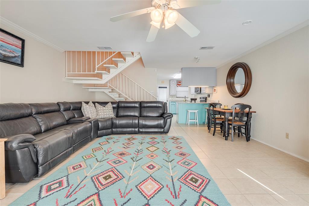 De Cordova, Texas 76049, United States, 2 Bedrooms Bedrooms, ,3 BathroomsBathrooms,Residential,Pending,83404