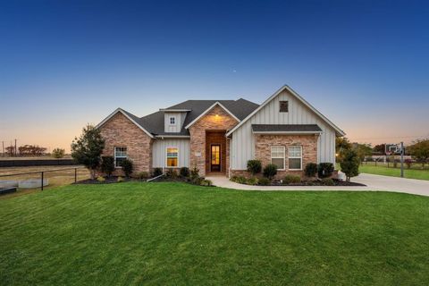 1318 Oliver Creek Lane Justin TX 76247