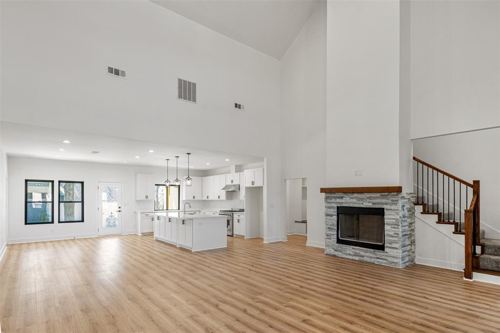649 ENCHANTED ISLES Drive