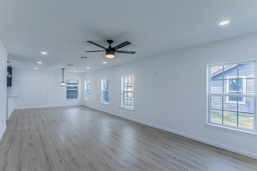 Hogan H - Residential