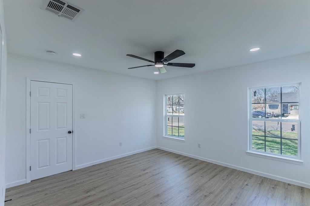 Hogan H - Residential