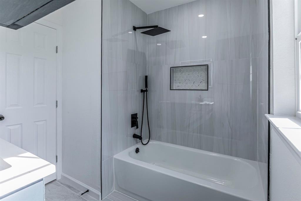 Hogan H - Residential