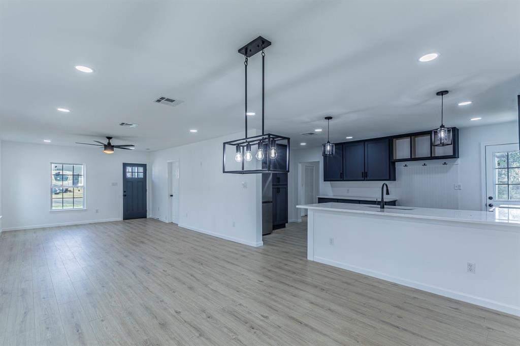 Hogan H - Residential