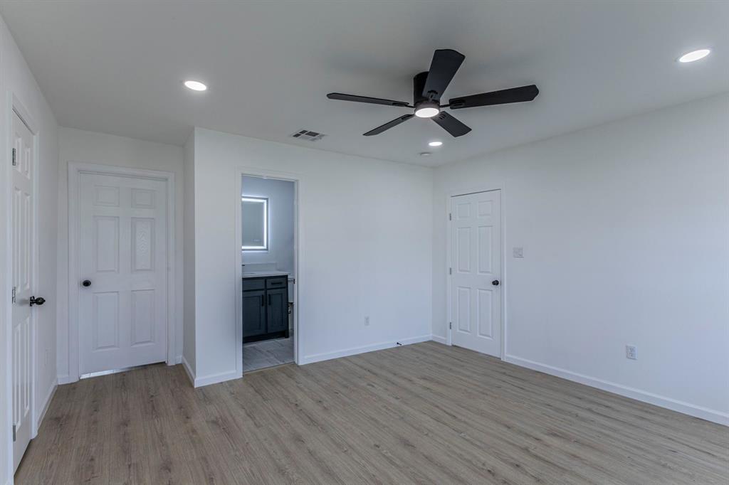 Hogan H - Residential