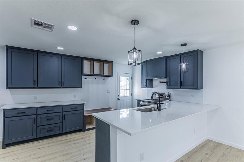 Hogan H - Residential