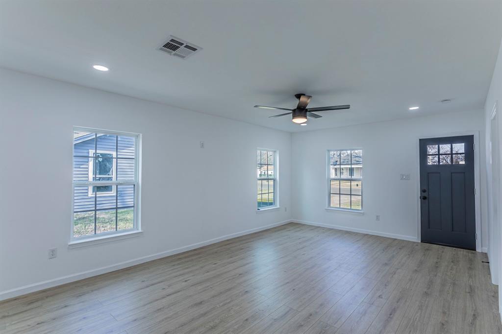 Hogan H - Residential