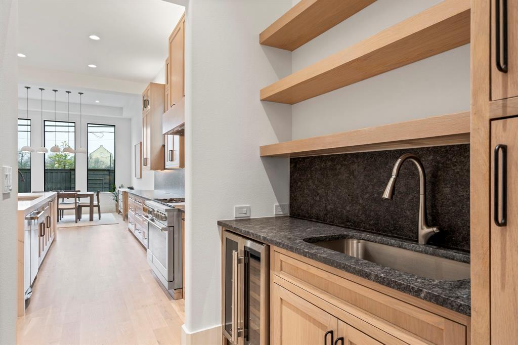 Meadowdale - Residential