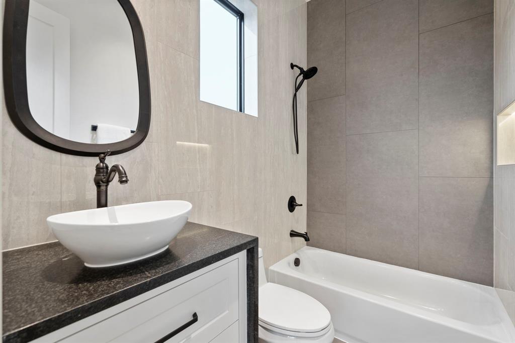 Meadowdale - Residential