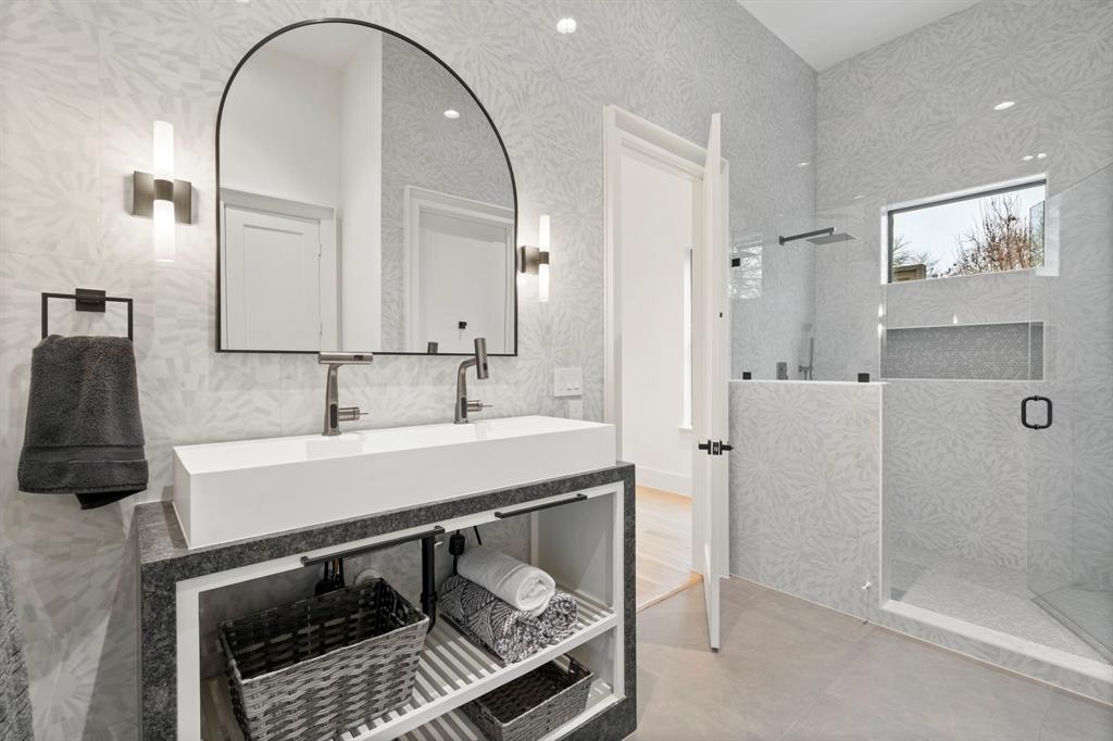 Meadowdale - Residential