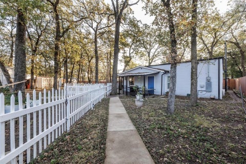 Photo of 9953 Greentree Lane, Wills Point, TX 75169 (MLS # 21313892)