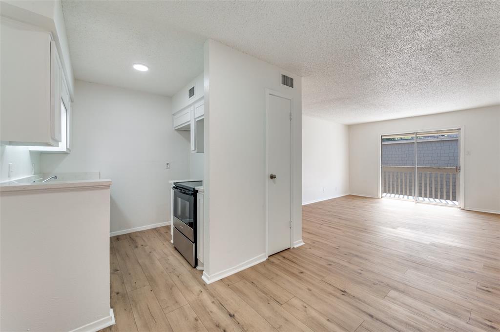 River Oaks Condos - Residential