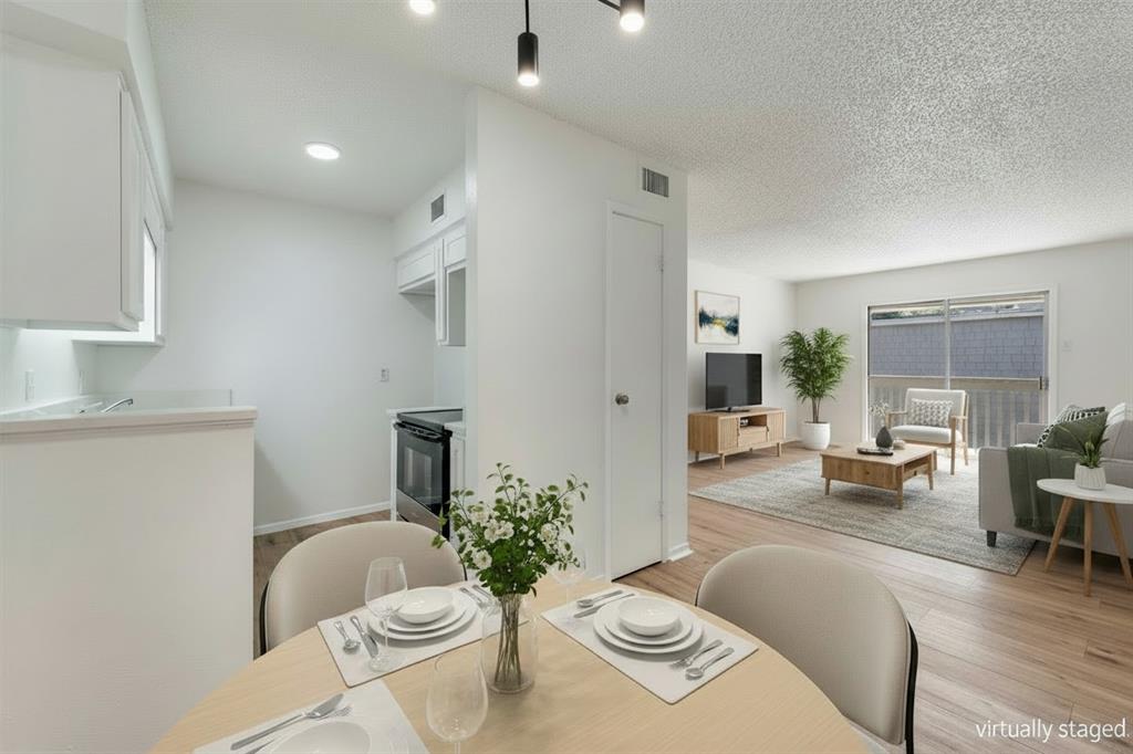 River Oaks Condos - Residential